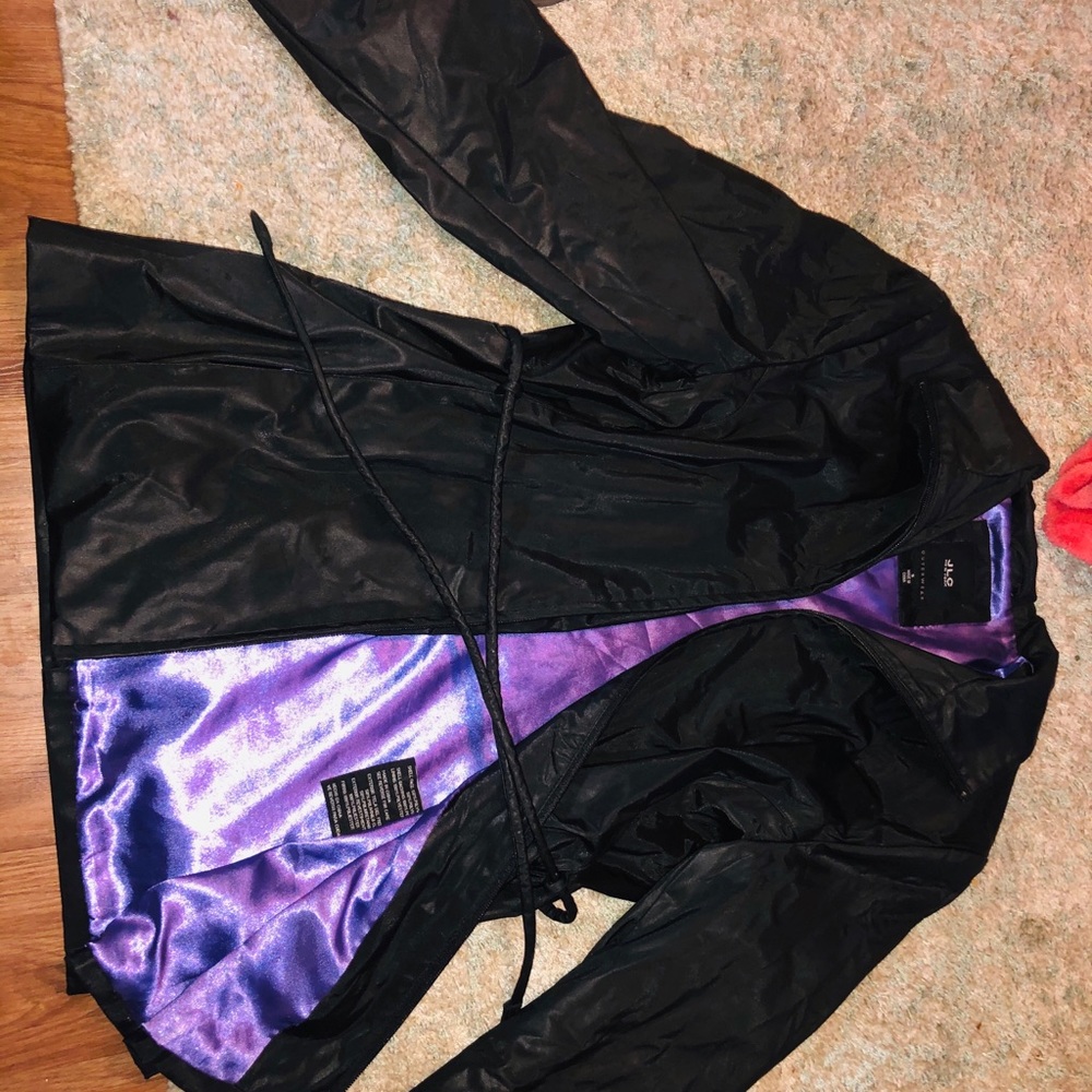 Women’s jacket/ raincoat